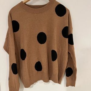Lightweight tan sweater with black dots super chic